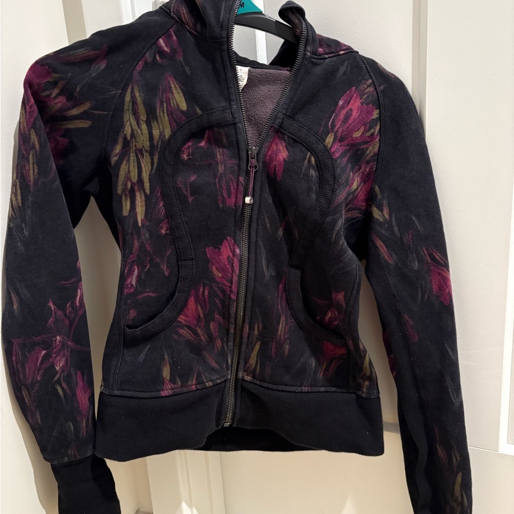 lululemon athletica Black and Purple Scuba Hoodie size 4
